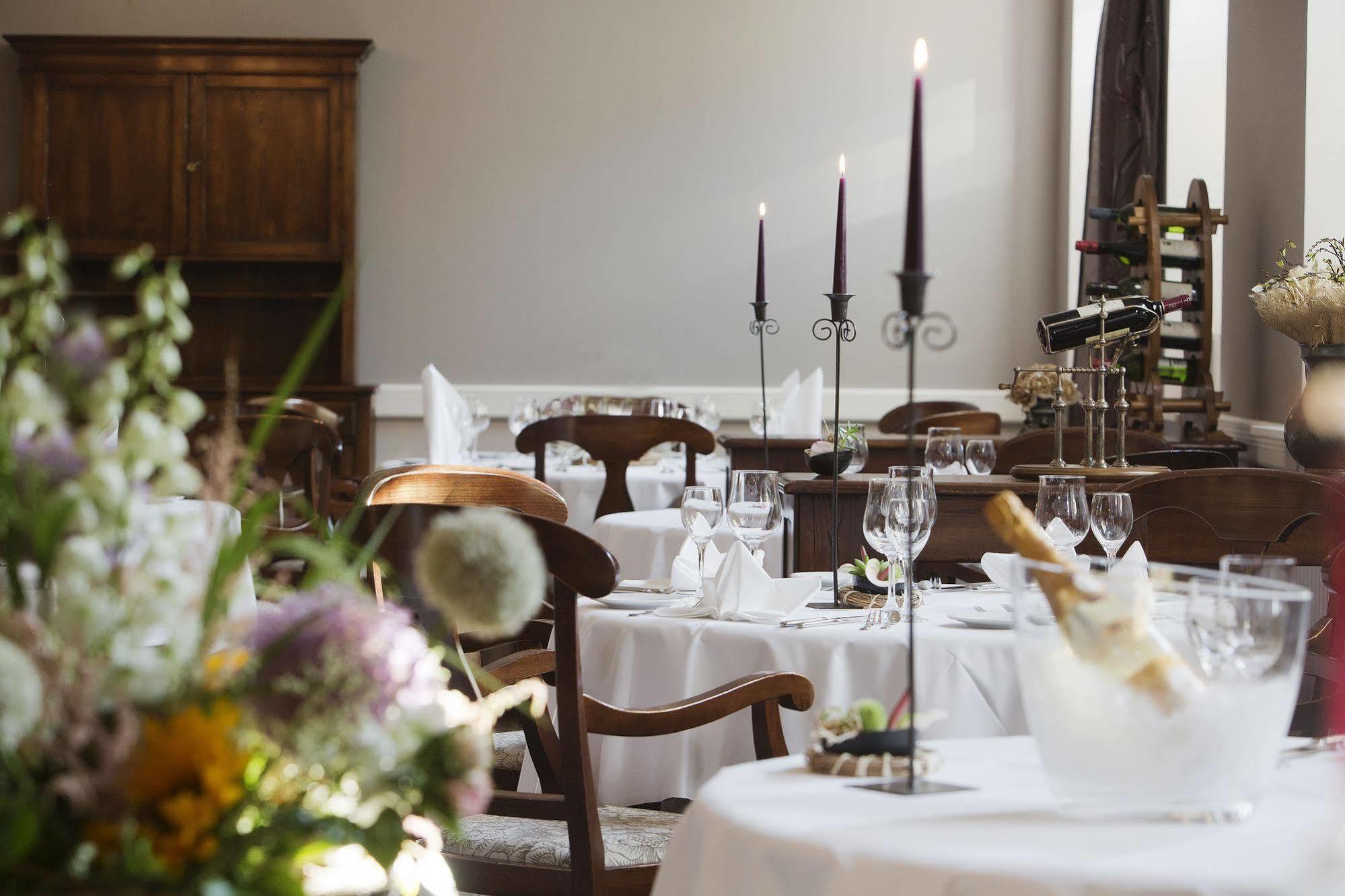 Schloss Hotel Dresden Pillnitz ภายนอก รูปภาพ